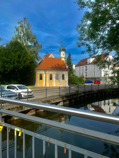 Auf der Brücke Richtung Mühlkapelle