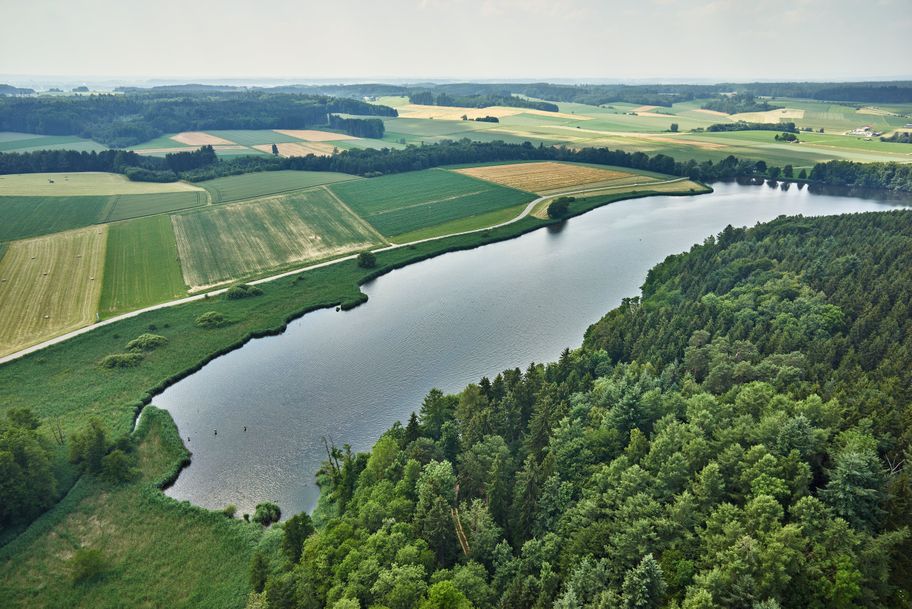 Roggenburg Klosterweiher 2019 Drohnenaufnahme Octonauten UG.jpg