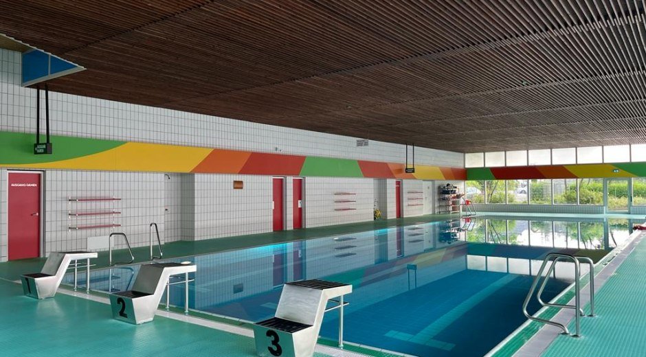 Schwimmbecken des Hallenbads in Elchingen © Gemeinde Elchingen