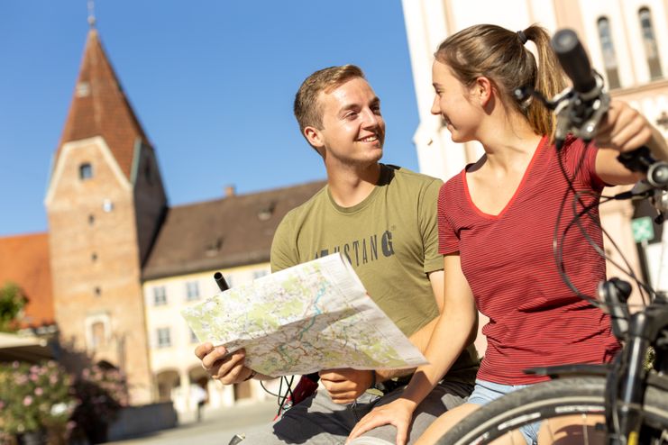 Radfahrer in der Weißenhorner Altstadt