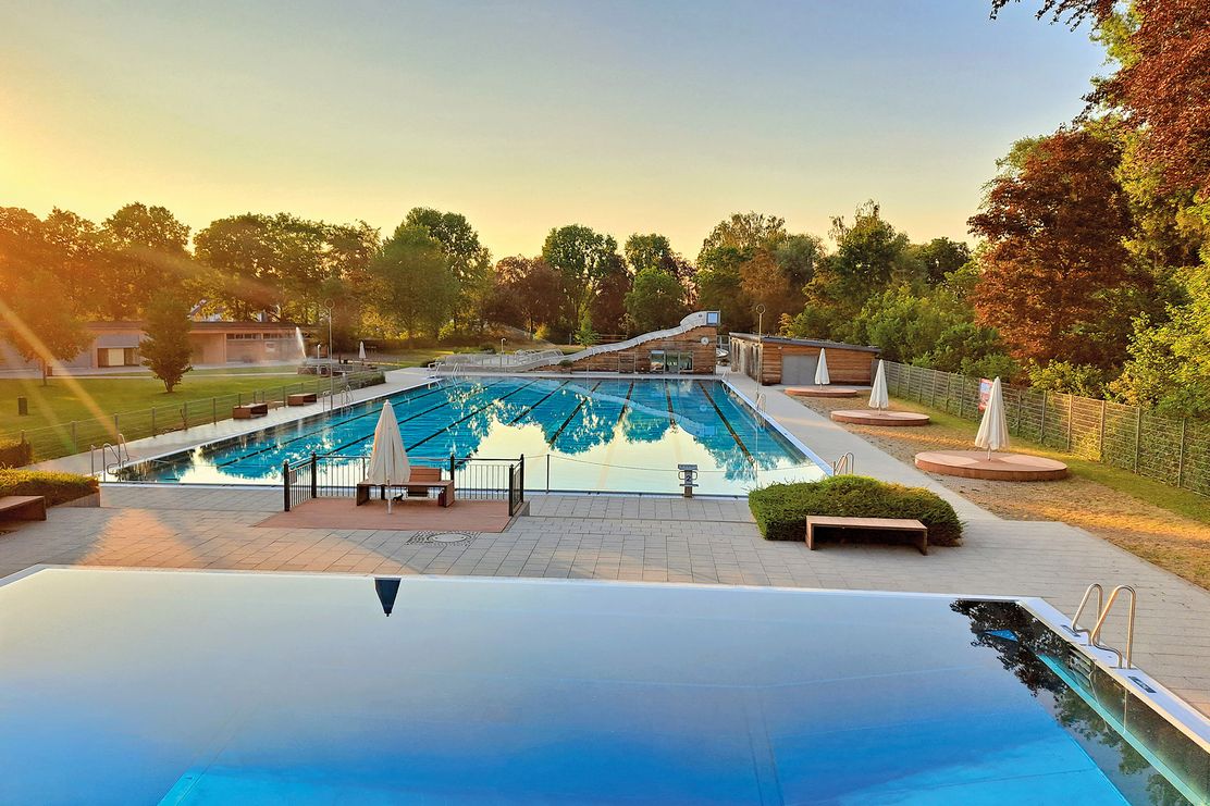 Freibad Burgau_©Stadt Burgau.jpg