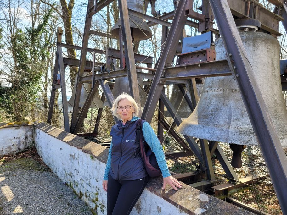 Geläut auf Hohenraunauer Friedhof.jpg