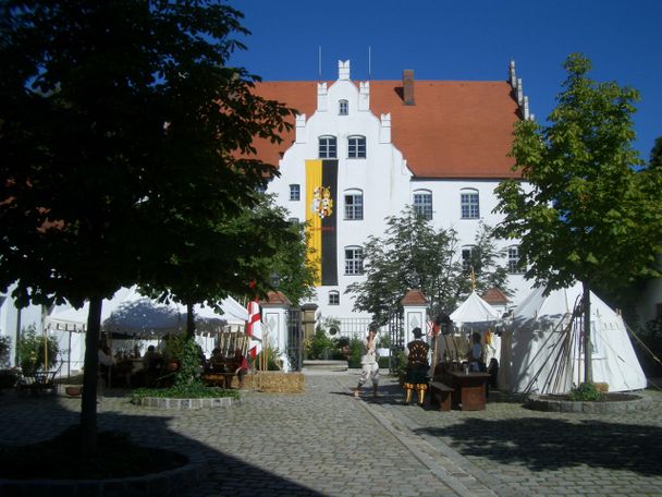 Schloss Neuburg a. d. Kammel