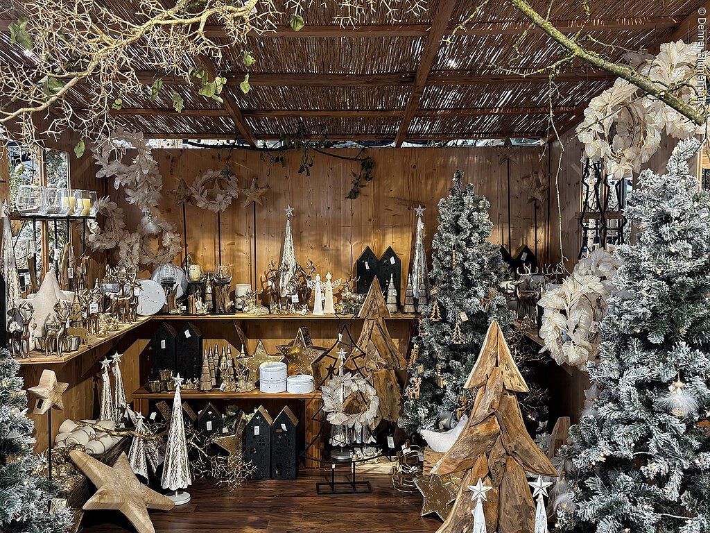 Stimmungsvoller Weihnachtsmarkt im Dehner Blumenpark