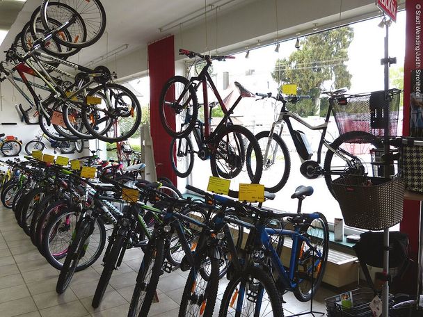 16494779_fahrrad-meyr-2.jpg