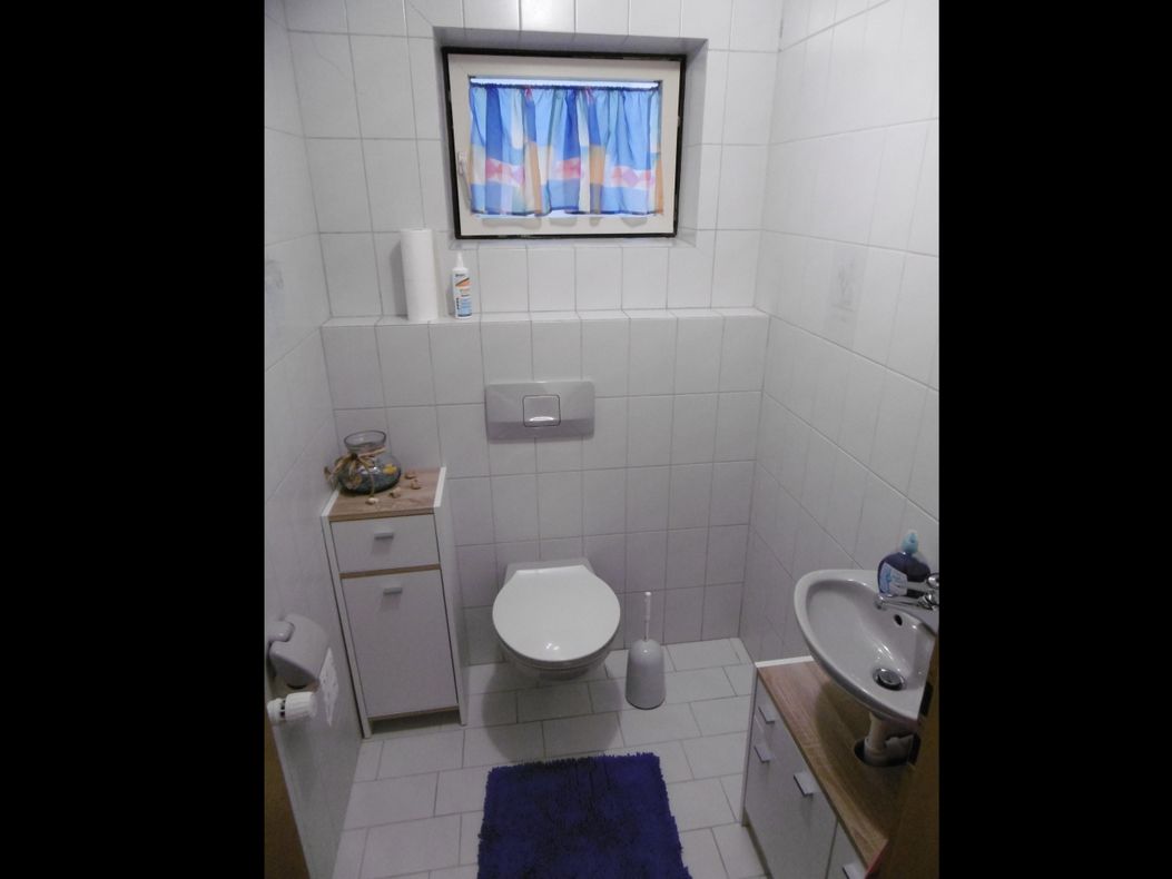 Schlafzimmer 1 / ZUSATZTOILETTE