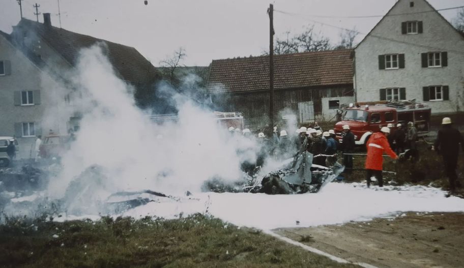 Feuerwehreinsatz 1976 nach dem Absturz im Bereich von Bauhofen.