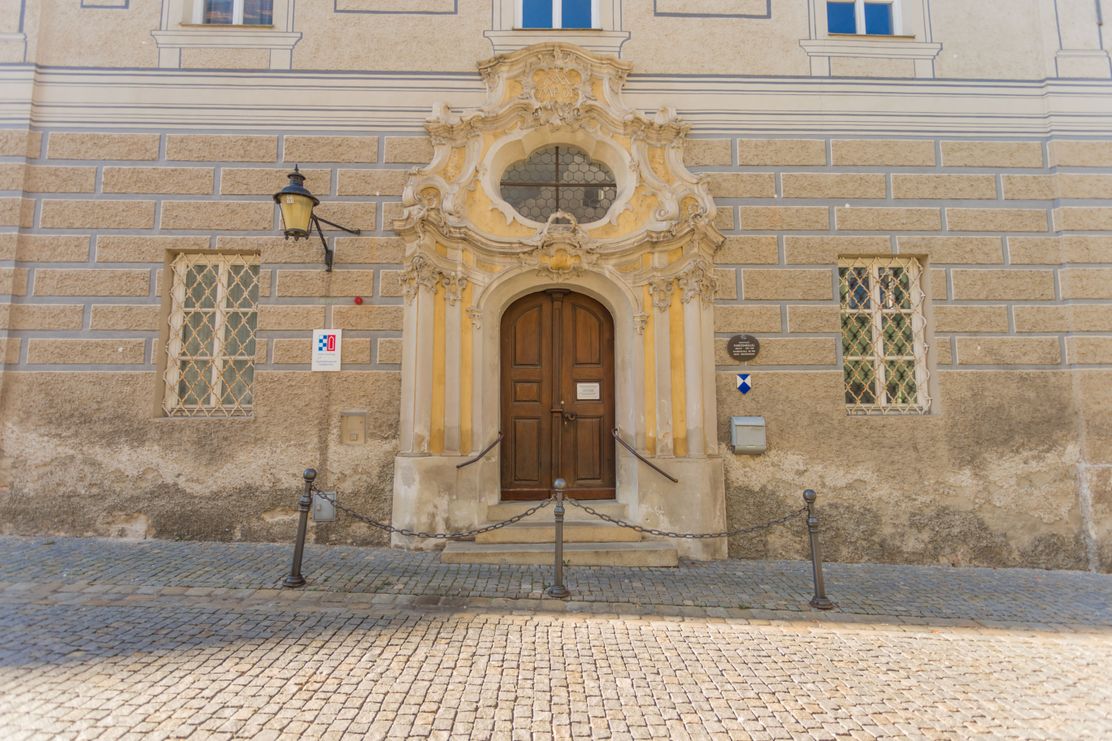 Ehemaliges Piaristenkolleg