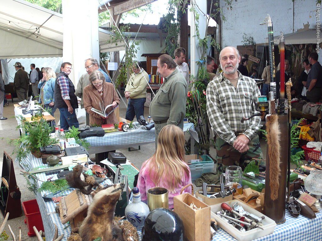 Fischer-, Schützen- und Jägerflohmarkt