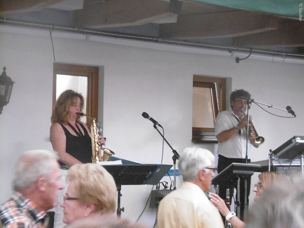 Kesselfleischessen und Tanz mit Max und Regina