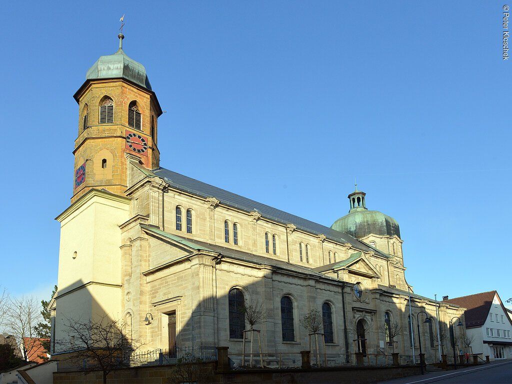 Kath. Stadtpfarrkirche St. Petrus und Paulus