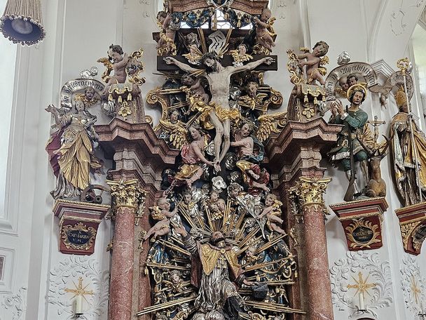 17511415_linker-seitenaltar_20250727.jpg
