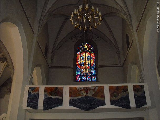 14177529_empore-st-johannes-rain.jpg