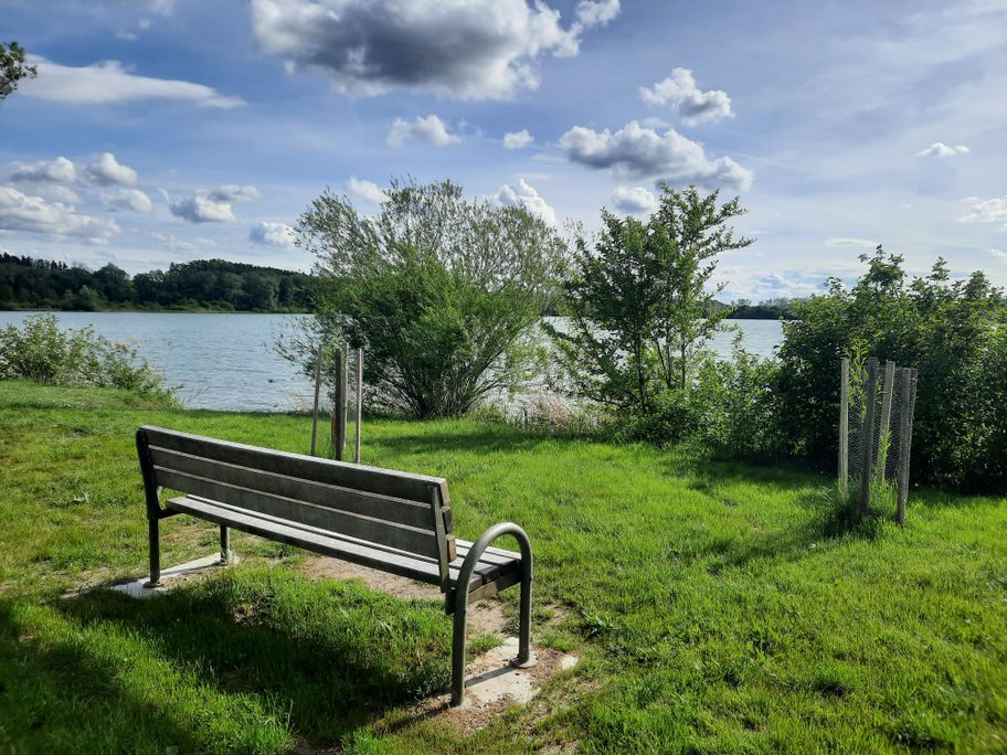 Rastmöglichkeit am Weiher