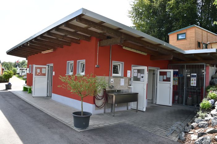 Sanitärgebäude Campingplatz